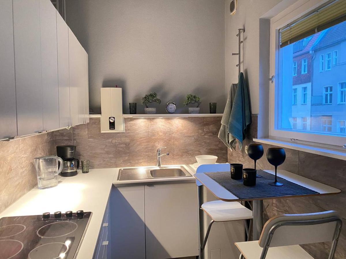 Cozy Modern Apartment With Small Balcony In The Heart Of Berlin Kültér fotó